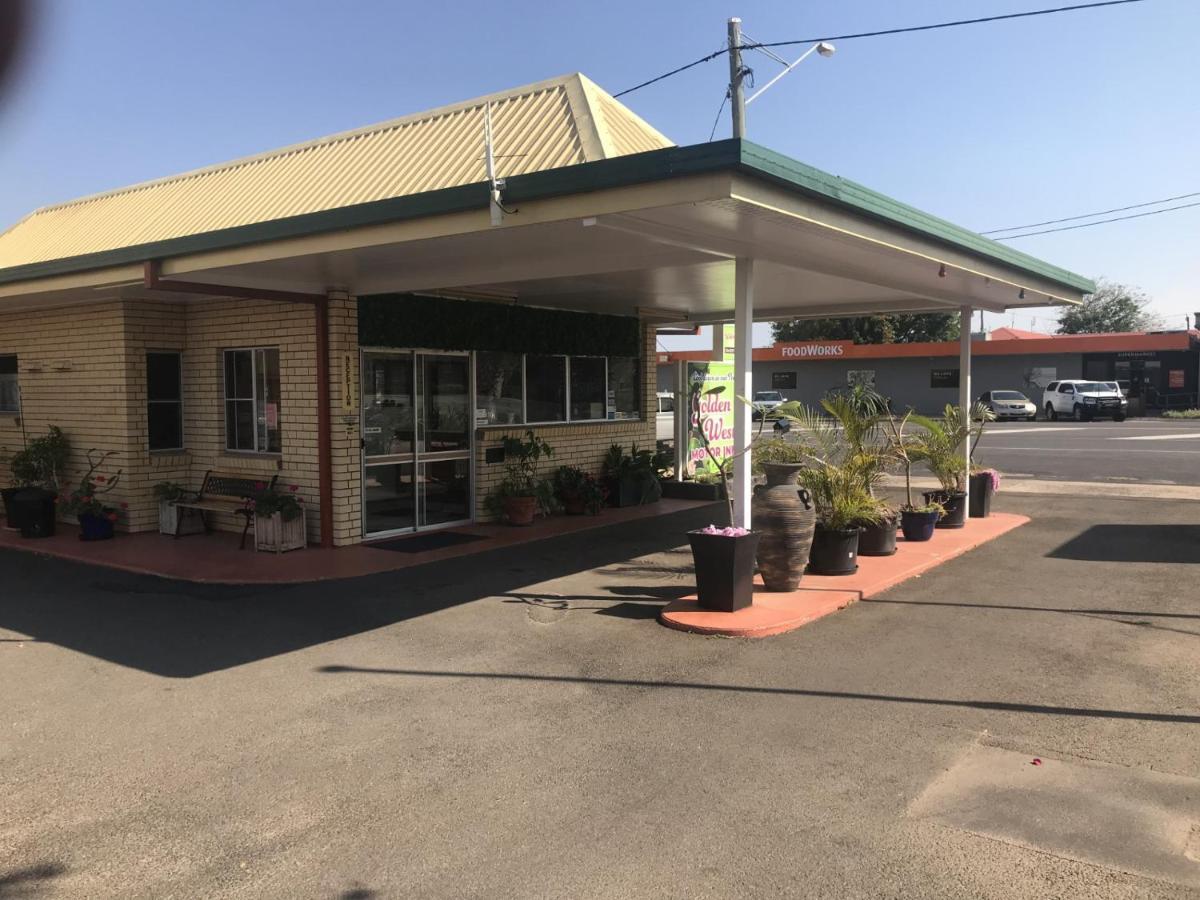 Golden West Motor Inn Miles ภายนอก รูปภาพ